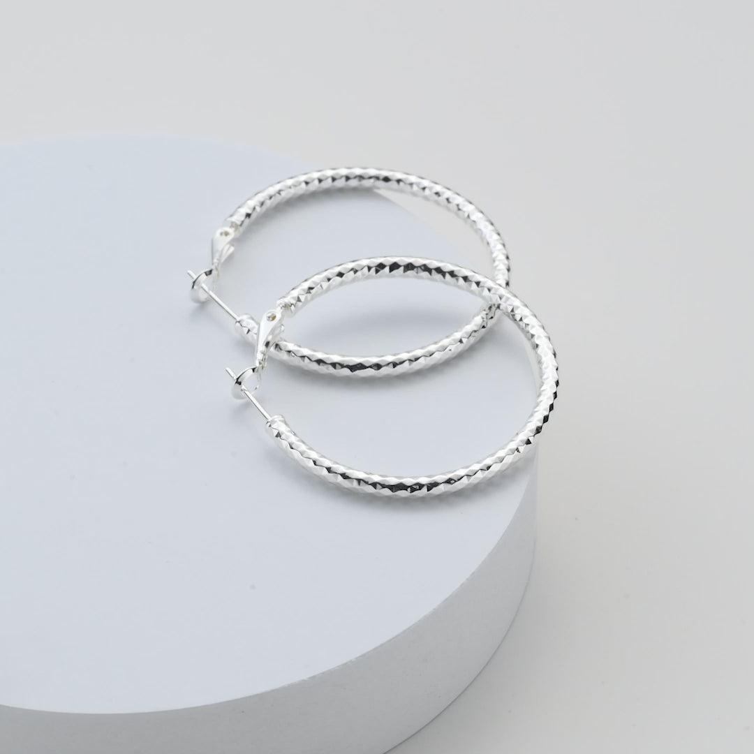 Silver Plated 40mm Diamond Cut Hoop Earrings Video