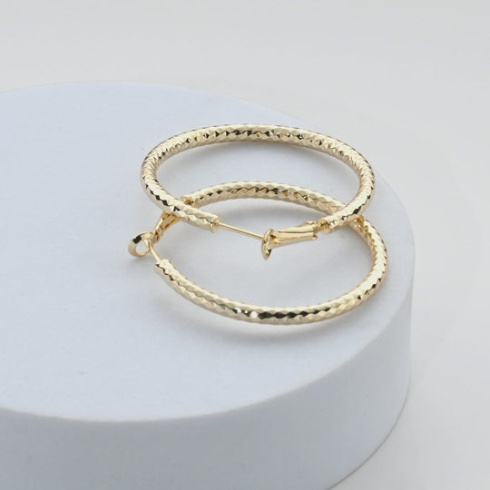 Gold Plated 40mm Diamond Cut Hoop Earrings Video
