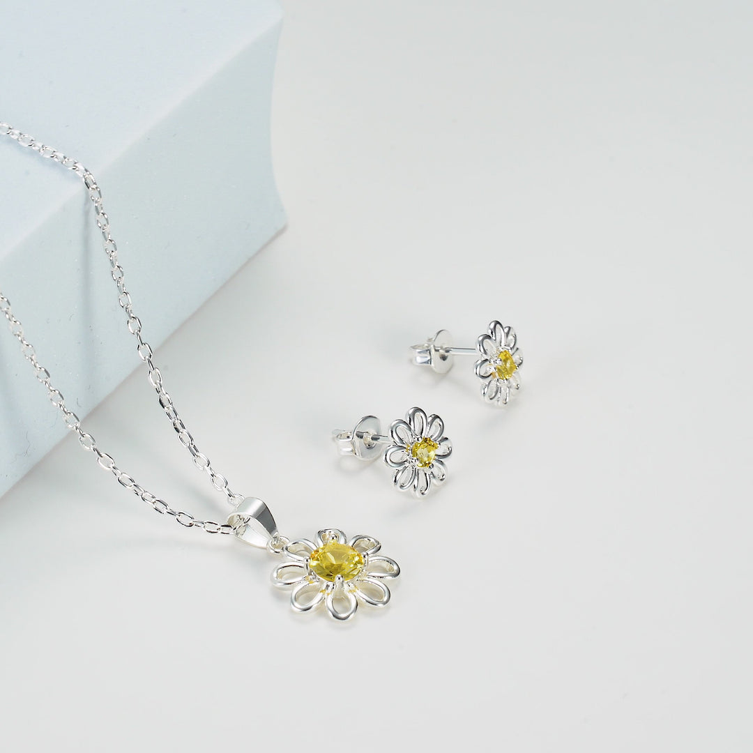 Daisy Set Created with Zircondia® Crystals Video