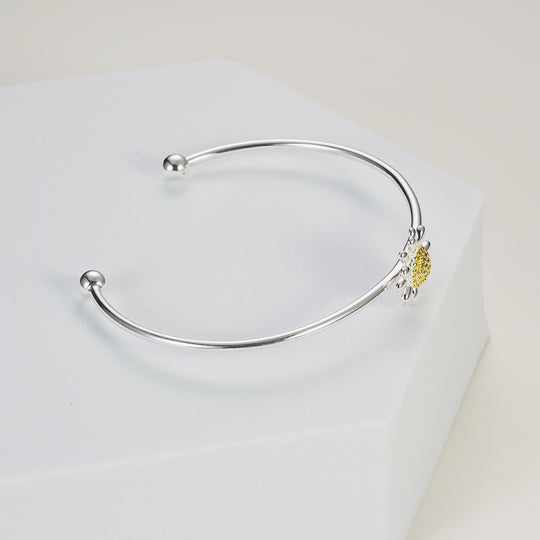 Daisy Cuff Bangle Video
