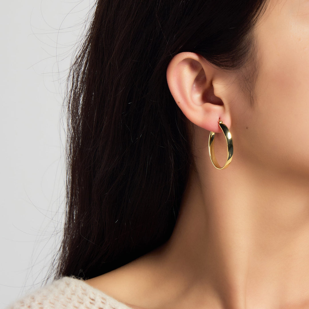 18k Gold Plated 30mm Oval Hoop Earrings - Philip Jones Jewellery