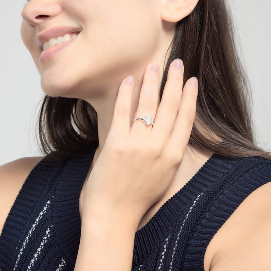 Mother of Pearl Gemstone Adjustable Clover Ring