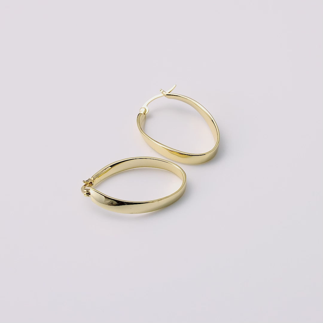 18k Gold Plated 30mm Oval Hoop Earrings