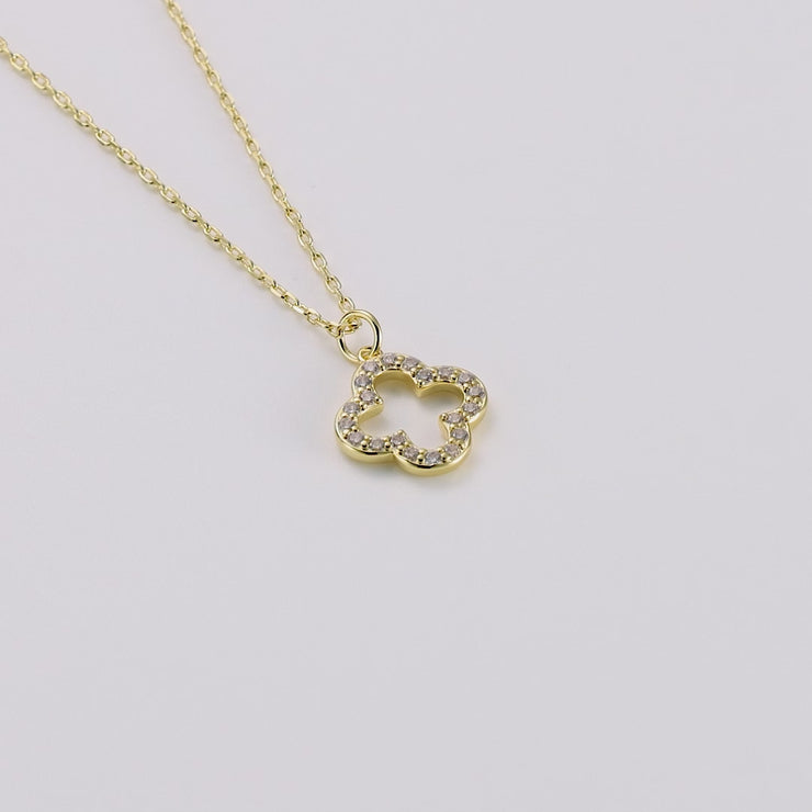 Collana uncinetto fiore di cristalli - Gioielli - Collane - di Rob