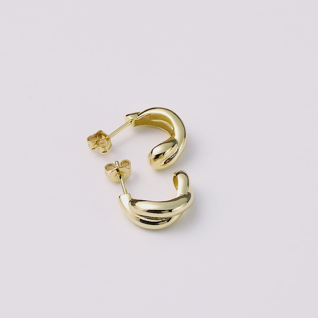 18k Gold Plated Kiss Hoop Earrings