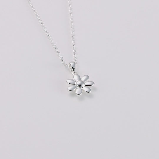 Silver Plated Daisy Necklace