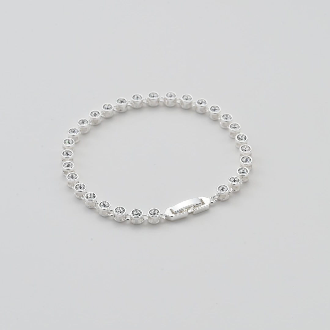 Solitaire Bracelet Created with Zircondia® Crystals Video
