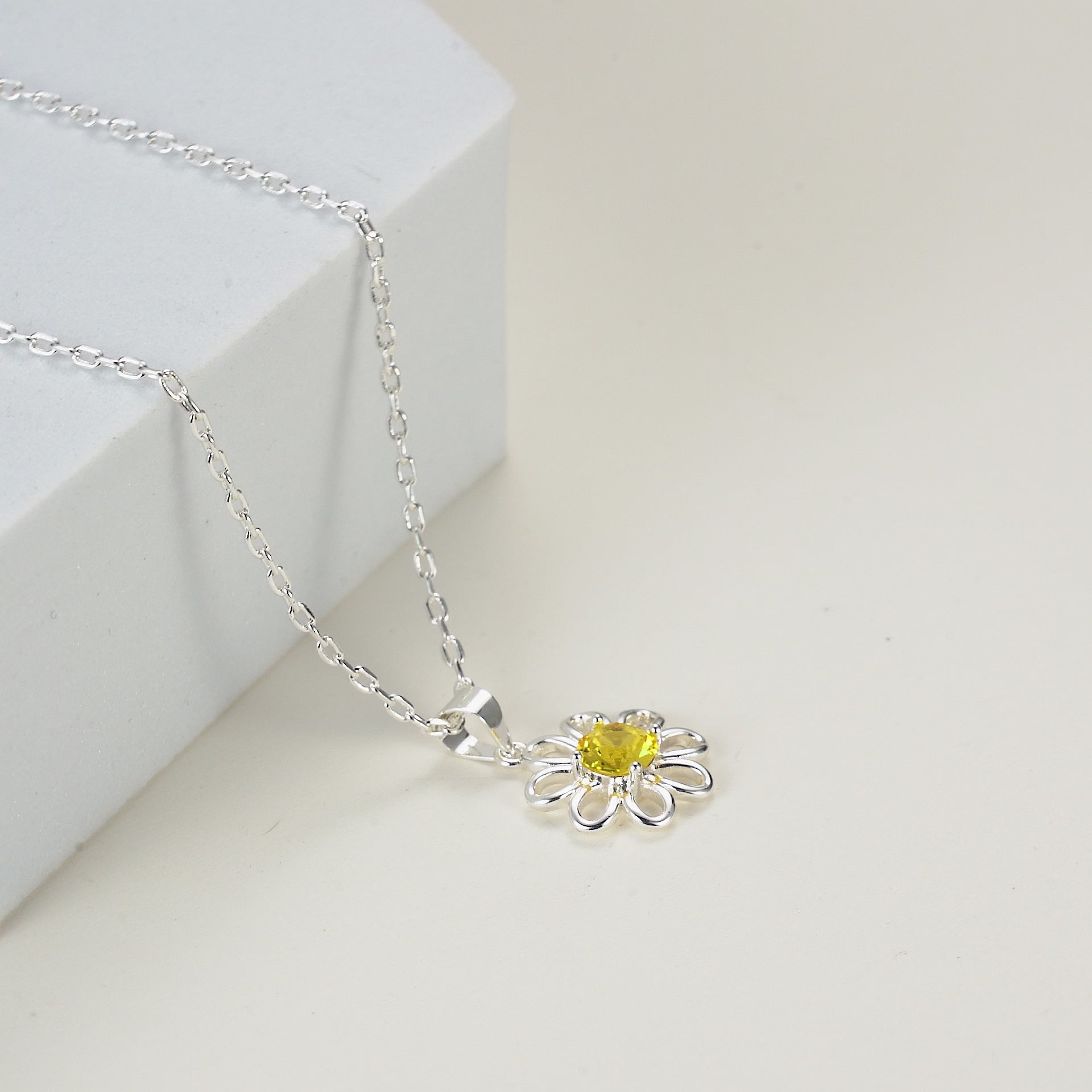 Daisy Necklace Created with Zircondia® Crystals Video