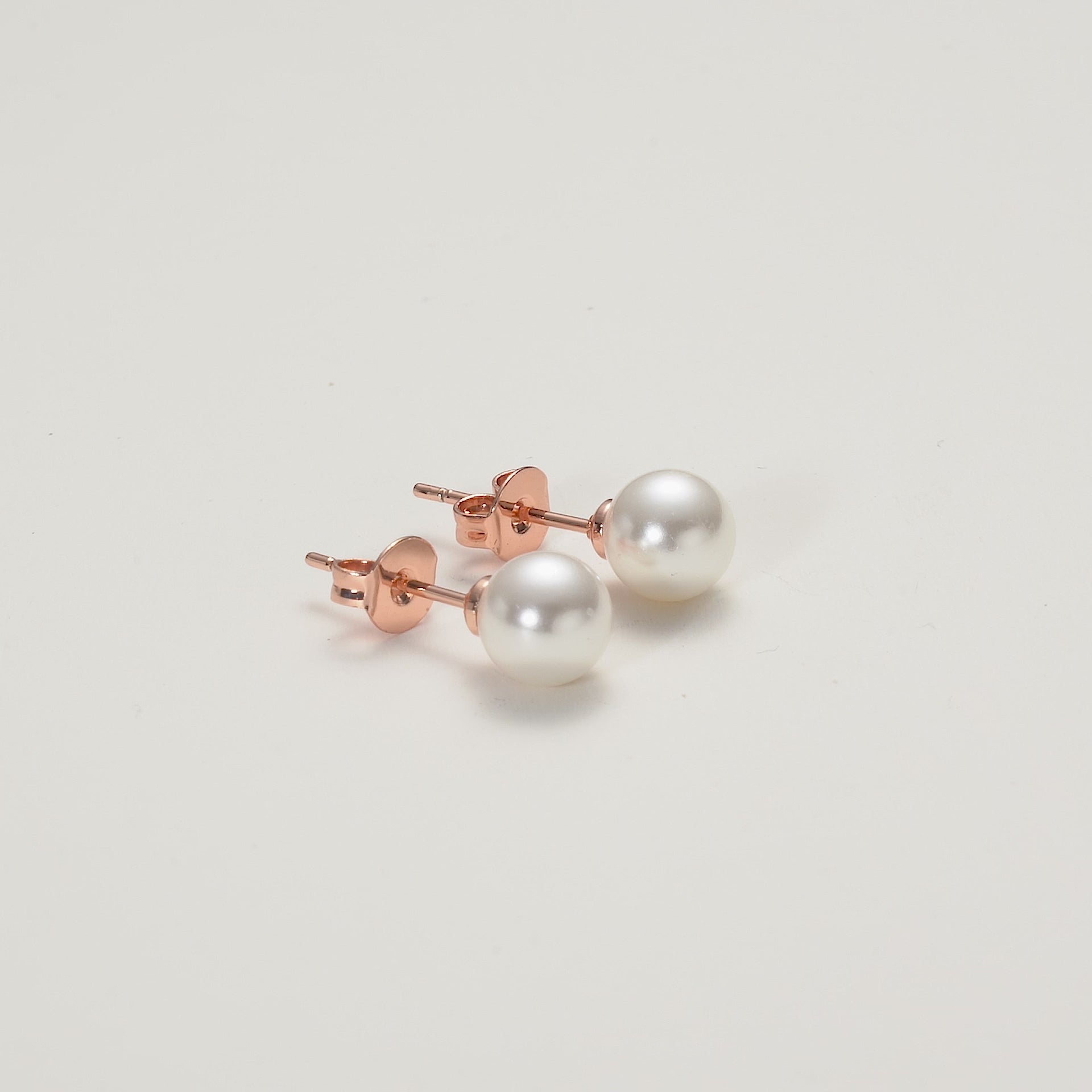 Rose Gold Plated Shell Pearl Earrings Video