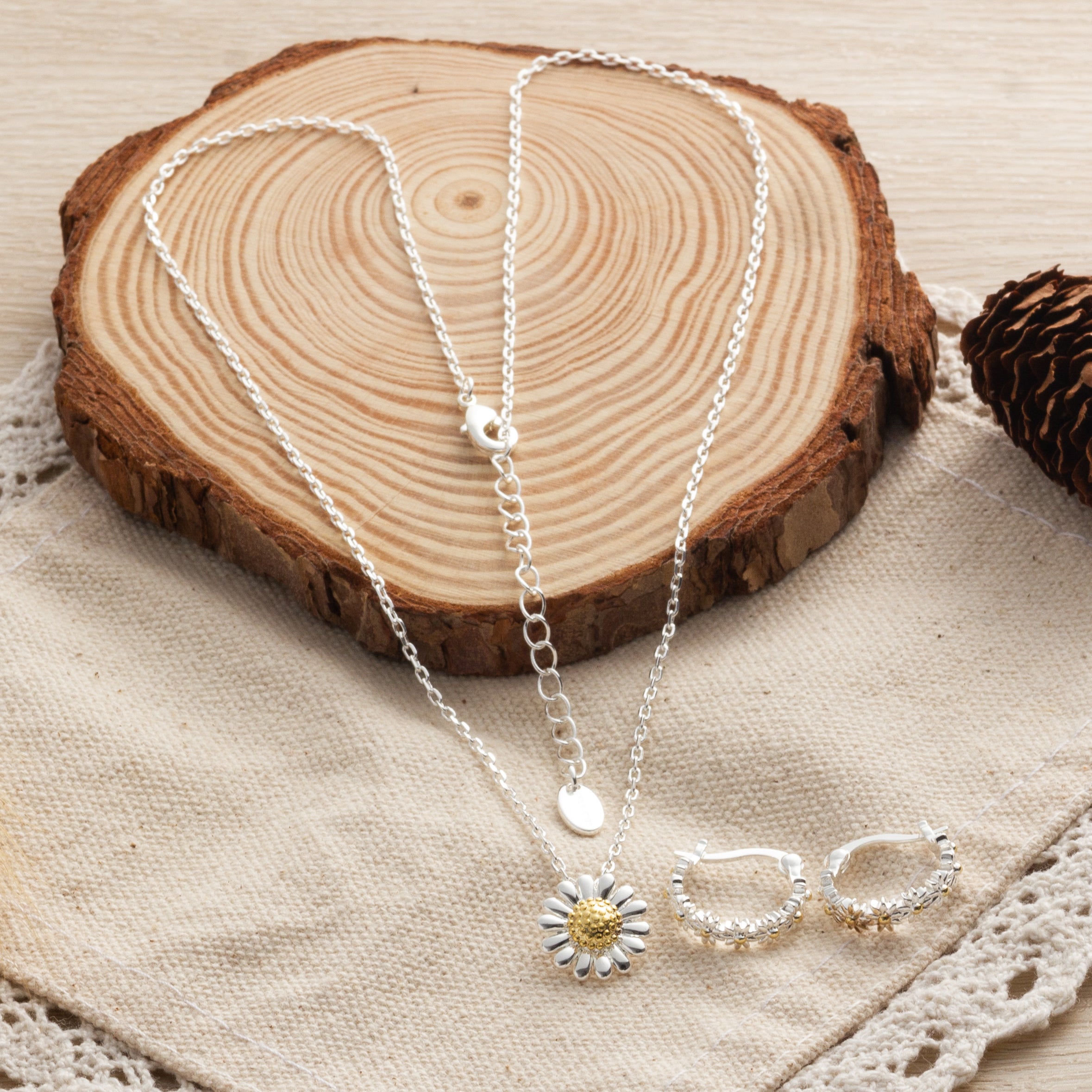 Daisy Necklace and Hoop Earrings Set